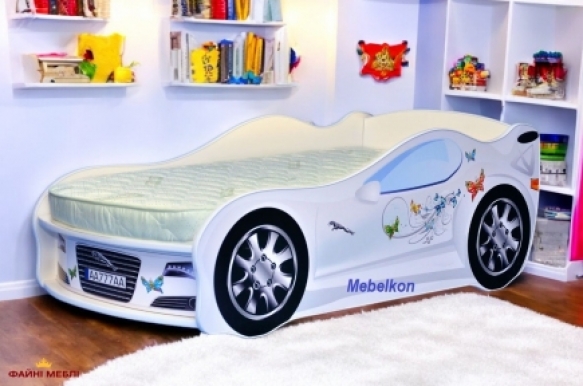 Кровать-машина для девочки