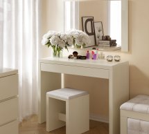 Туалетный столик с пуфом Регина