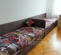 Тапчан Мона