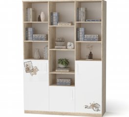 Шкаф тройной