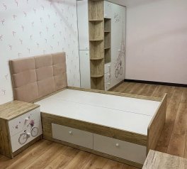 Ліжко Холідей з м'якою панеллю 4 шухляди