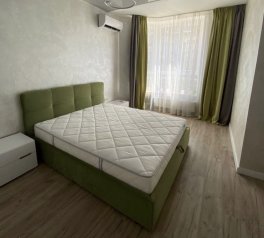 Ліжко двоспальне м'яке Мія з підйомним механізмом та нішею для білизни