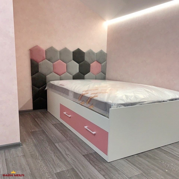 Ліжко Холідей з м'якою панеллю соти 2