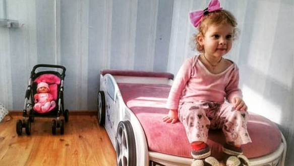 Кровать-машина для девочки 3