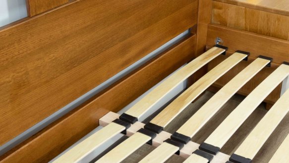 Ліжко дерев'яне низьке узніжжя Дрімка Геракл Бук 11