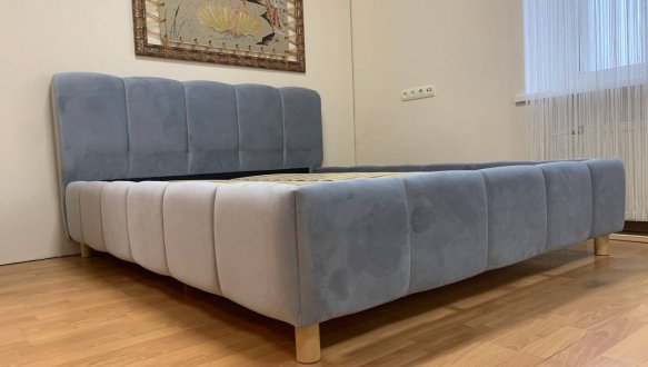 Кровать мягкая Файні меблі Полоска 2 с подьемным механизмом и нишей для белья 1