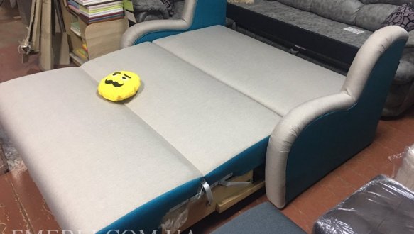 Диван Едвін 4