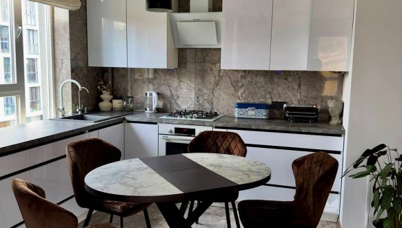 Стіл Орфей 5