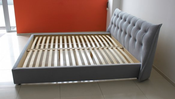 Ліжко Еліо 6