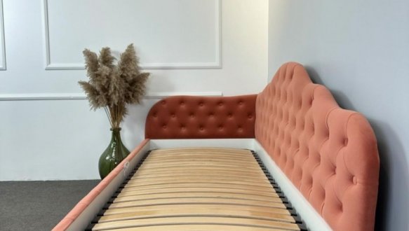 Ліжко Меланія 26