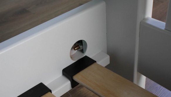 Кровать деревянная Древко Жасмин с подьемным механизмом и нишей для белья Бук 7