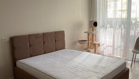 Ліжко двоспальне м'яке Мія з підйомним механізмом та нішею для білизни 4