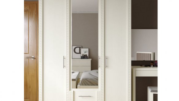 Шкаф трехдверный Arbordrev Регина 3 дверный белый 150 см