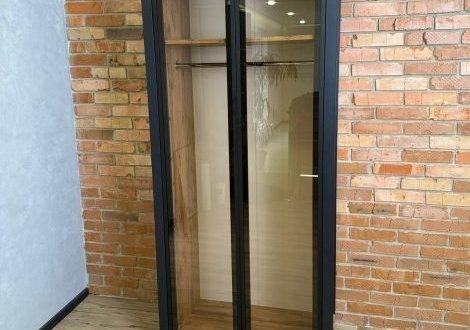 Шкаф 2Д LOFT Стекло Дуб сонома / Чёрный мат MebliRoMax 3