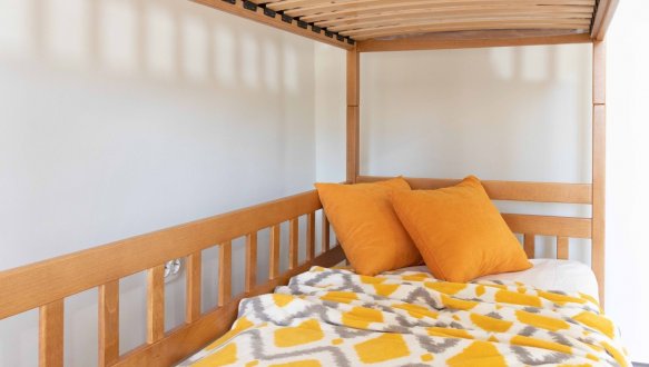 Двухьярусная кровать с подьемным механизмом Том и Джери 2