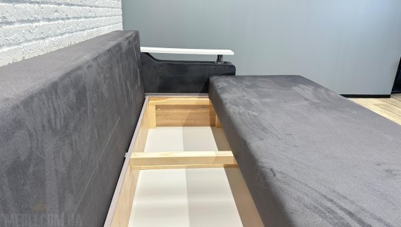 Диван Султан 4