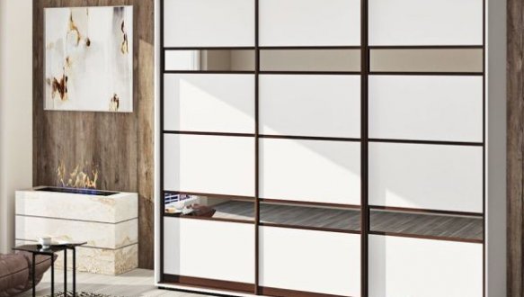 Шафа-купе Комфорт меблі Модель-5 фарбований високий глянець 3 дверна 270 см