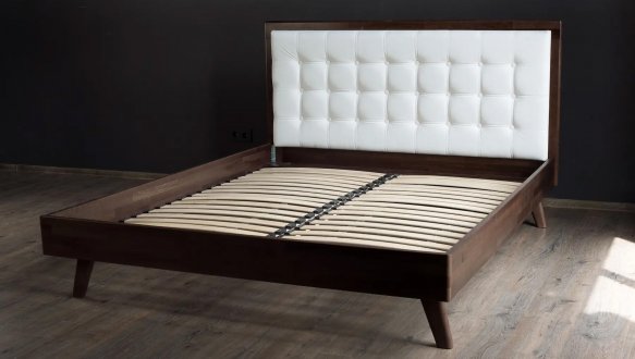 Кровать деревянная с мягкой вставкой Camelia Милана массив Бук