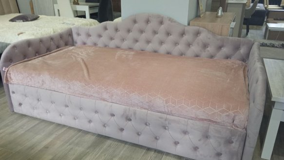 Ліжко Меланія 18