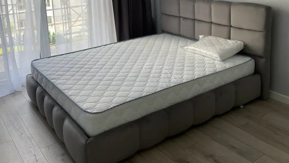 Ліжко м'яке двоспальне Городок меблі Престиж без підйомного механізму