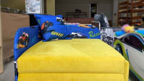 Тапчан Максік 4