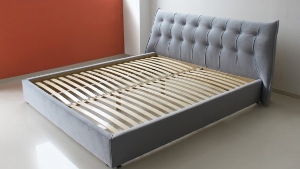 Ліжко Еліо 8