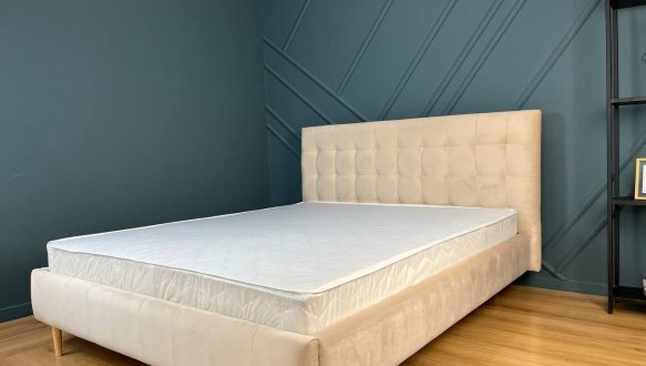 Кровать мягкая двуспальная Алина К.