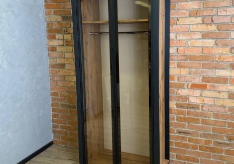 Шкаф 2Д LOFT Стекло Дуб сонома / Чёрный мат MebliRoMax