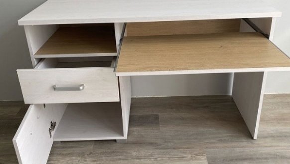 Стіл письмовий BIU1D1S Маркус 2