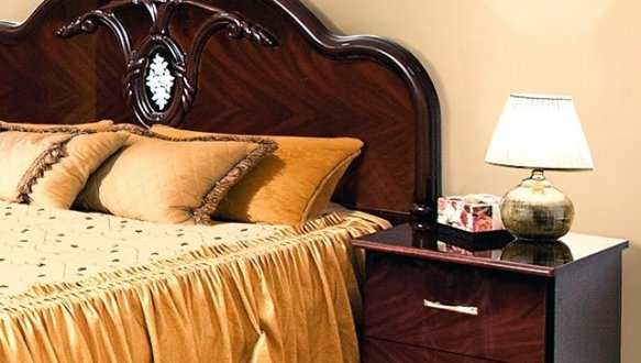 Приліжкова тумба Лаура 2