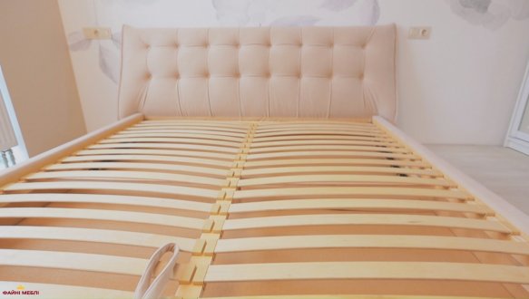 Ліжко Еліо 11