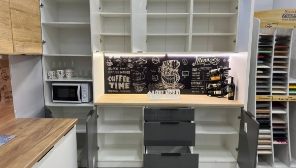 Кухня 2,4м Фарбований високий глянець ДСП АКЦІЯ 8