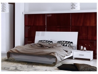 Кровать с мягкой спинкою Рома