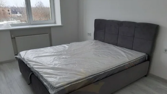 Ліжко двоспальне м'яке Мія з підйомним механізмом та нішею для білизни 9