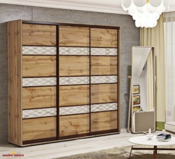 Шкаф-купе 1,8м Модель-4 трехдверный с зеркалом