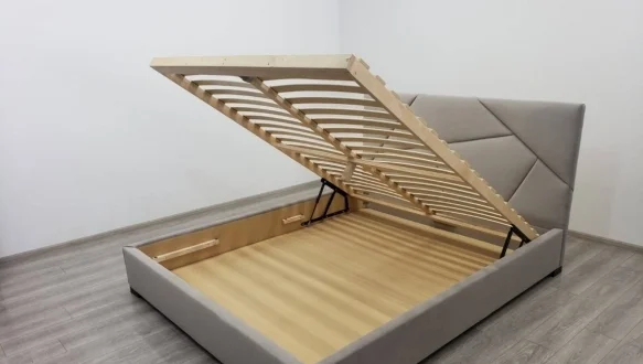 Ліжко м'яке двоспальне Шик Галичина Ізі 3